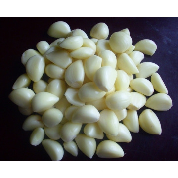 2015 New Crop Fresh Peelled Garlic